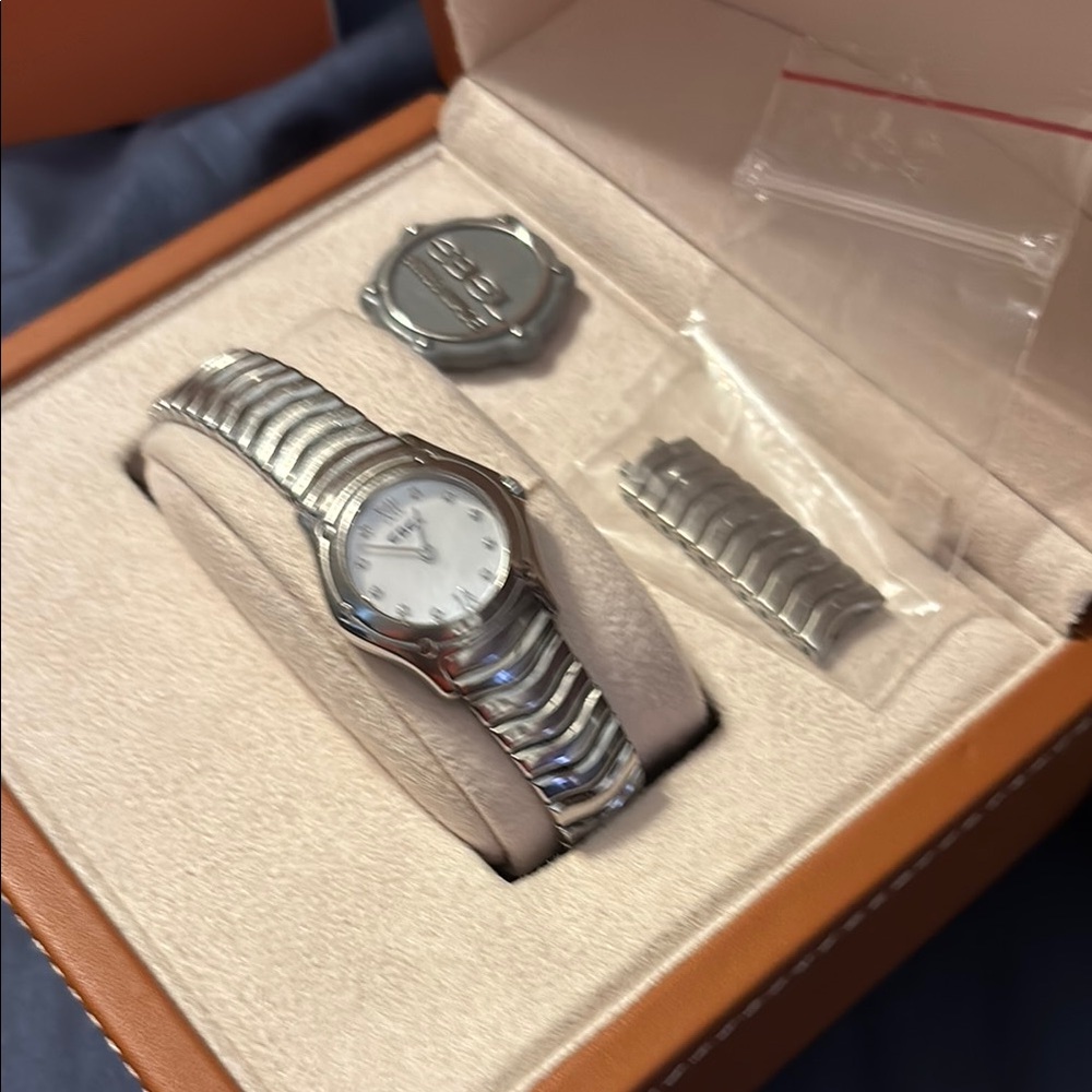 Ebel Orange Box View 3